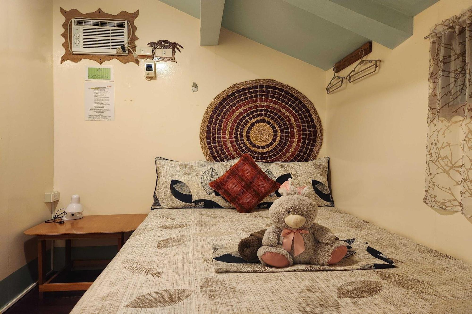 Balai Vivencio Hostel Puerto Princesa Екстериор снимка
